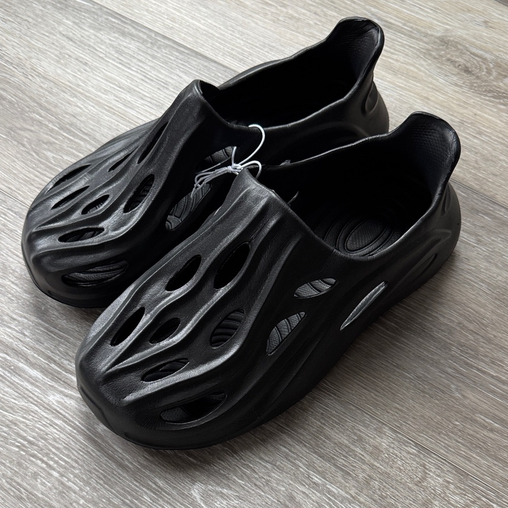 Kids Black Slip-On Foam Runners. Worn Once.